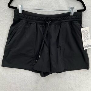 NWT Lululemon Dance Studio High-Rise Short 3.5"
Black Size 10